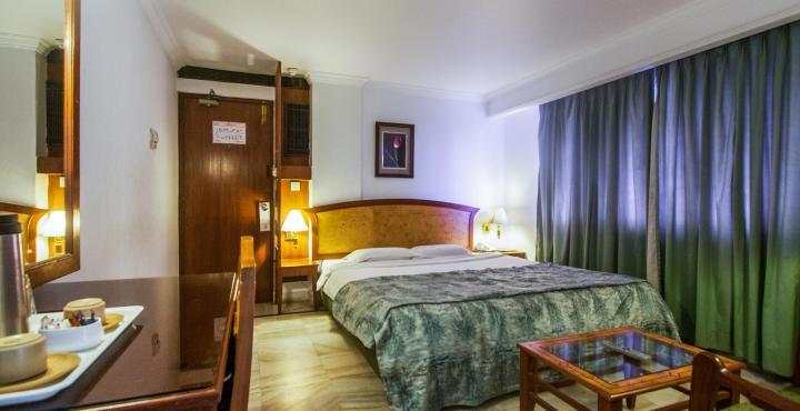 Hotel Chariot Ченнаї Екстер'єр фото