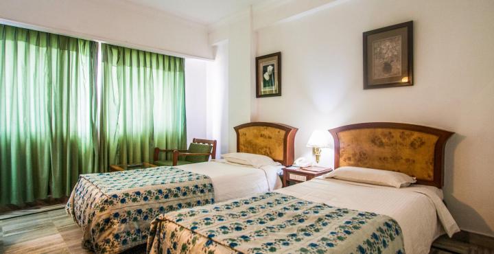 Hotel Chariot Ченнаї Екстер'єр фото
